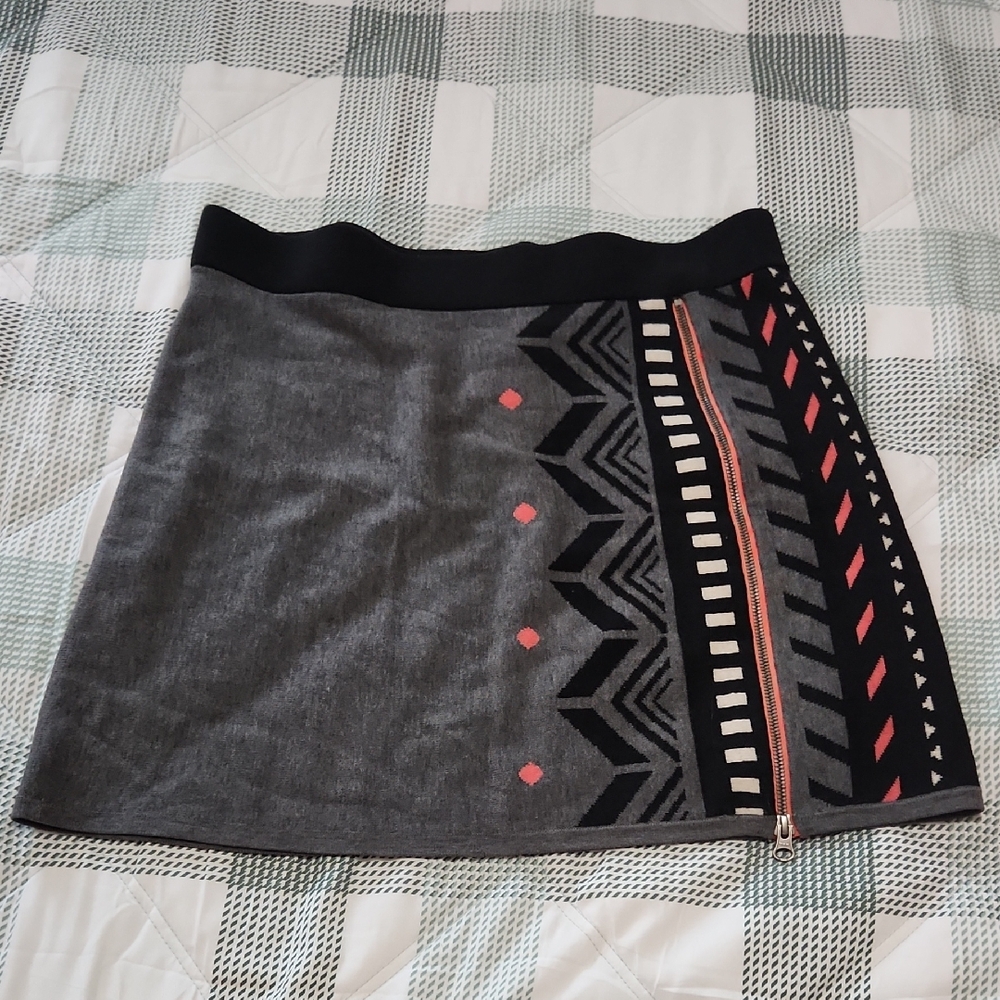 Title Nine Gray and Black Mini Skirt with Pink Accents Size Medium
